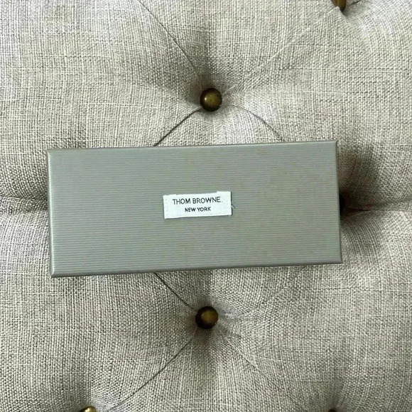 THOM BROWNE sunglasses gift box 2 available - Picture 1 of 2